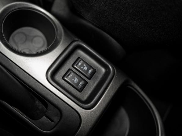 Nissan Juke I с пробегом 2012 года, цена 980 000 рублей, 202643 км, внедорожник, Автокод Объявления