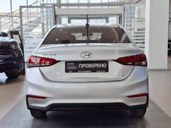 Hyundai Solaris II с пробегом 2018 года, цена 1 501 000 рублей, 71008 км, седан, Автокод Объявления