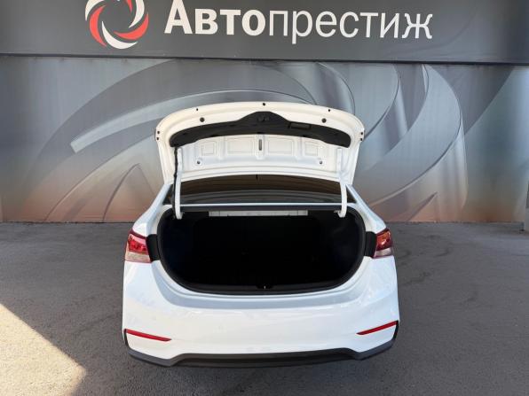Hyundai Solaris II с пробегом 2019 года, цена 1 299 000 рублей, 98356 км, седан, Автокод Объявления