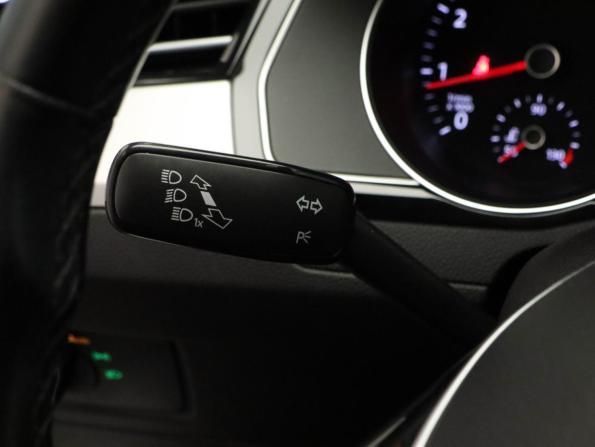 Volkswagen Passat B8 с пробегом 2015 года, цена 1 450 000 рублей, 216254 км, седан, Автокод Объявления