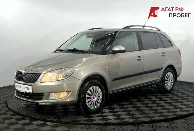 Skoda Fabia II Рестайлинг с пробегом 2012 года, цена 580 000 рублей, 201816 км, универсал, Автокод Объявления