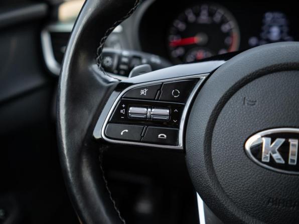Kia Optima IV Рестайлинг с пробегом 2020 года, цена 1 999 000 рублей, 69476 км, седан, Автокод Объявления