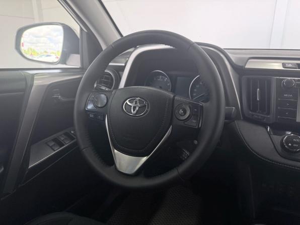 Toyota RAV4 IV (XA40) Рестайлинг с пробегом 2016 года, цена 2 499 000 рублей, 79800 км, внедорожник, Автокод Объявления