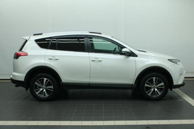 Toyota RAV4 IV (XA40) Рестайлинг с пробегом 2016 года, цена 2 597 000 рублей, 105969 км, внедорожник, Автокод Объявления