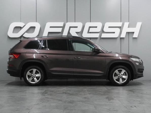 Skoda Kodiaq I с пробегом 2018 года, цена 2 379 000 рублей, 98355 км, внедорожник, Автокод Объявления