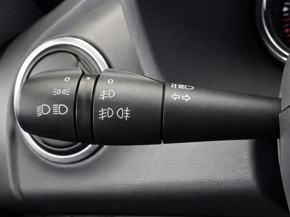 Renault Sandero II с пробегом 2015 года, цена 877 000 рублей, 118000 км, хэтчбек, Автокод Объявления