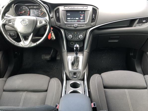 Opel Zafira C Рестайлинг с пробегом 2018 года, цена 1 199 000 рублей, 271846 км, минивэн, Автокод Объявления