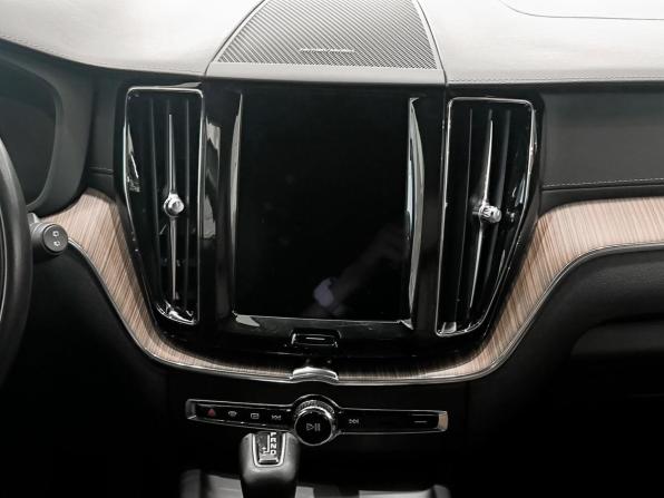 Volvo XC60 II Рестайлинг с пробегом 2021 года, цена 4 200 000 рублей, 84300 км, внедорожник, Автокод Объявления