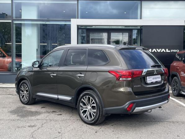 Mitsubishi Outlander III Рестайлинг 2 с пробегом 2015 года, цена 1 549 000 рублей, 230079 км, внедорожник, Автокод Объявления