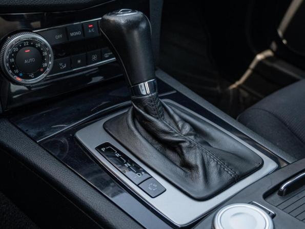 Mercedes-Benz C-Класс III (W204) с пробегом 2010 года, цена 955 000 рублей, 219895 км, седан, Автокод Объявления