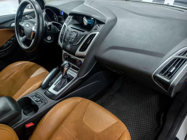 Ford Focus III с пробегом 2012 года, цена 849 900 рублей, 106000 км, хэтчбек, Автокод Объявления