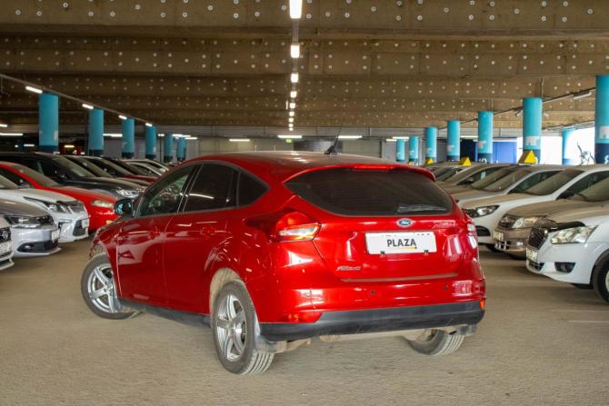 Ford Focus III Рестайлинг с пробегом 2018 года, цена 1 579 000 рублей, 97877 км, хэтчбек, Автокод Объявления