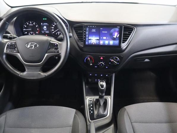 Hyundai Solaris II с пробегом 2017 года, цена 1 269 000 рублей, 99637 км, седан, Автокод Объявления