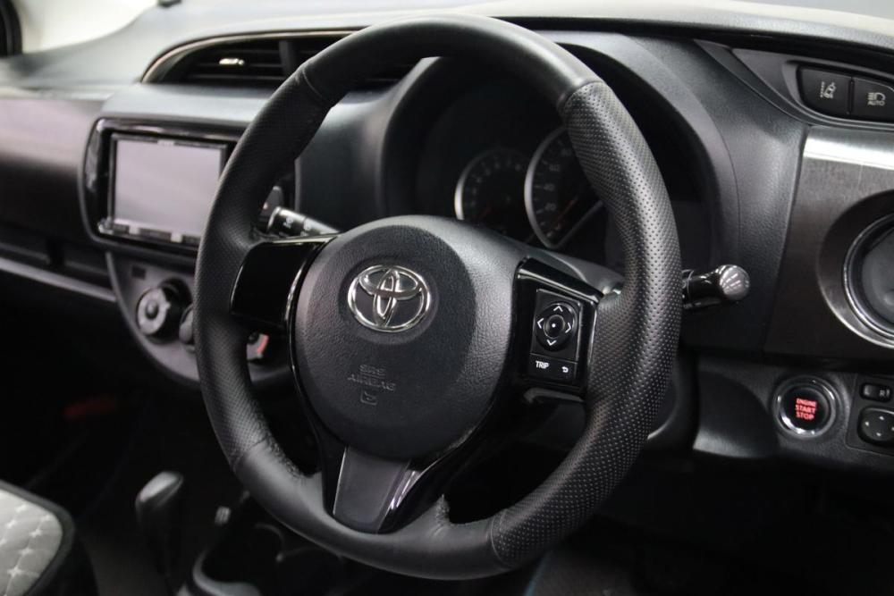 Toyota Vitz III (XP130) Рестайлинг 2 Сургут  - изображение 15