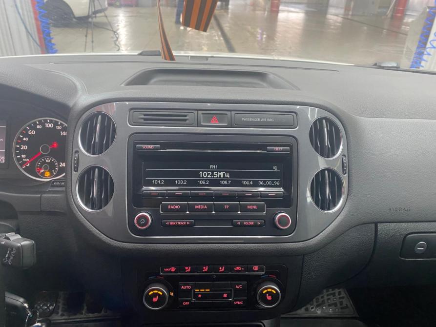 Volkswagen Tiguan I Рестайлинг Альметьевск  - изображение 19
