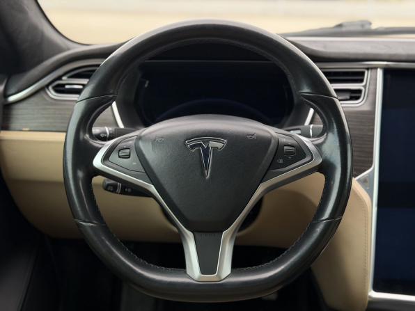 Tesla Model S I с пробегом 2016 года, цена 2 700 000 рублей, 80398 км, лифтбек, Автокод Объявления