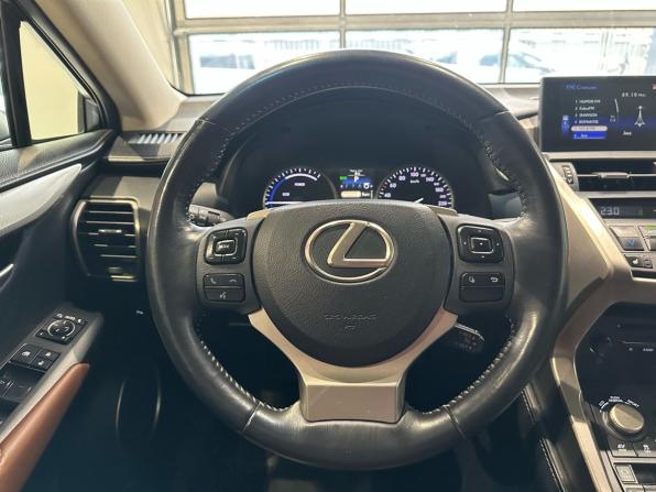 Lexus NX I с пробегом 2014 года, цена 2 767 000 рублей, 194000 км, внедорожник, Автокод Объявления