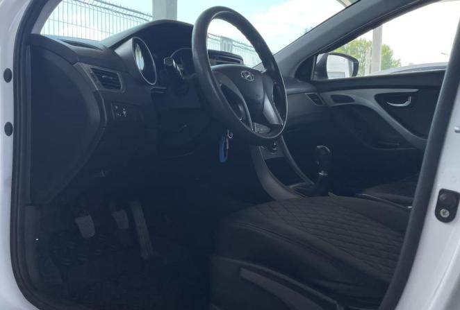 Hyundai Elantra V (MD) с пробегом 2013 года, цена 1 040 000 рублей, 137660 км, седан, Автокод Объявления