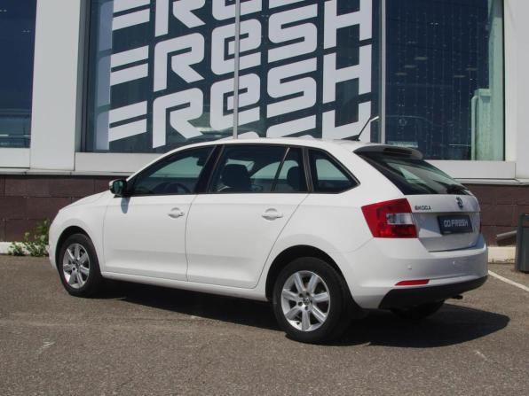 Skoda Rapid I с пробегом 2017 года, цена 1 099 000 рублей, 105127 км, универсал, Автокод Объявления