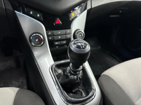 Chevrolet Cruze I Рестайлинг с пробегом 2013 года, цена 799 000 рублей, 105000 км, хэтчбек, Автокод Объявления