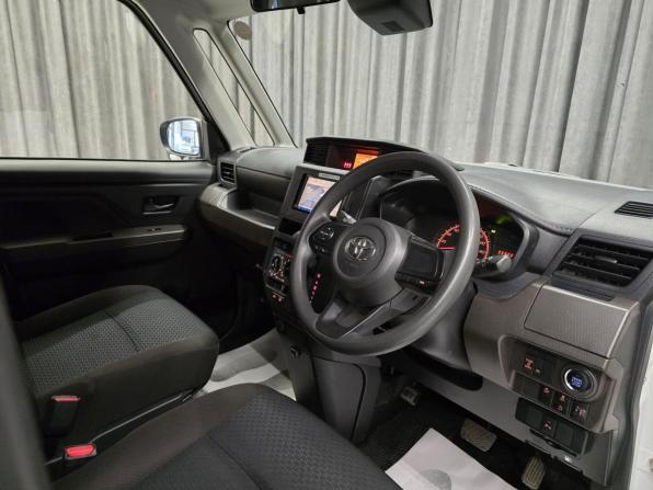 Toyota Roomy I Рестайлинг с пробегом 2021 года, цена 1 040 000 рублей, 103000 км, минивэн, Автокод Объявления