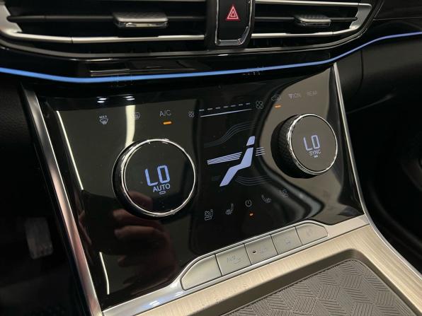 Exeed VX I с пробегом 2022 года, цена 2 520 000 рублей, 43261 км, внедорожник, Автокод Объявления
