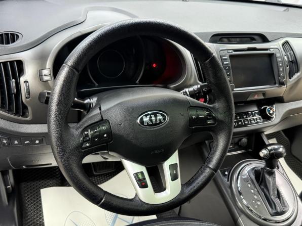 Kia Sportage III с пробегом 2012 года, цена 1 325 000 рублей, 215429 км, внедорожник, Автокод Объявления