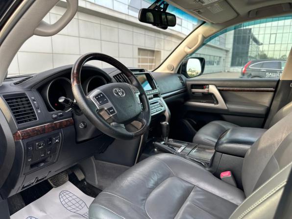 Toyota Land Cruiser 200 Series с пробегом 2009 года, цена 2 380 000 рублей, 236950 км, внедорожник, Автокод Объявления
