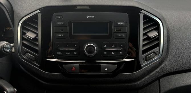 Lada (ВАЗ) XRAY I с пробегом 2019 года, цена 905 000 рублей, 100456 км, хэтчбек, Автокод Объявления
