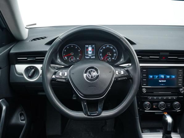 Volkswagen Passat (North America and China) II (NA Market) с пробегом 2021 года, цена 2 199 900 рублей, 130026 км, седан, Автокод Объявления
