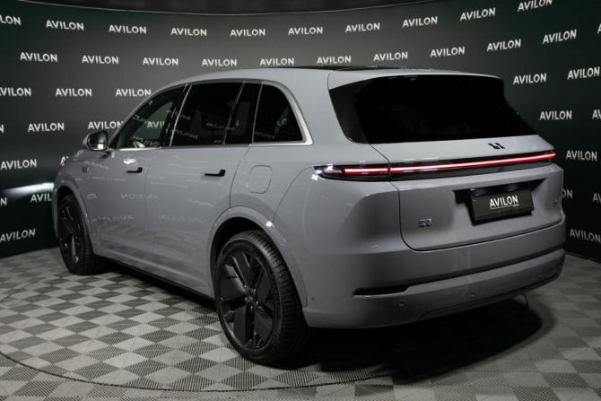 Новый Li Auto (Lixiang) L7 I Рестайлинг 2025 года, цена 10 950 585 рублей, внедорожник, Автокод Объявления