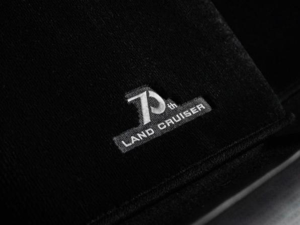Toyota Land Cruiser 300 Series с пробегом 2021 года, цена 11 239 000 рублей, 48039 км, внедорожник, Автокод Объявления