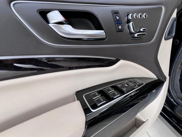 Kia Quoris I Ресталинг 2 с пробегом 2017 года, цена 2 300 000 рублей, 239741 км, седан, Автокод Объявления