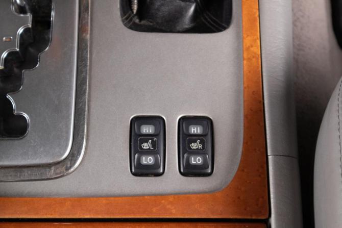 Lexus LX II Рестайлинг с пробегом 2004 года, цена 2 599 000 рублей, 341215 км, внедорожник, Автокод Объявления