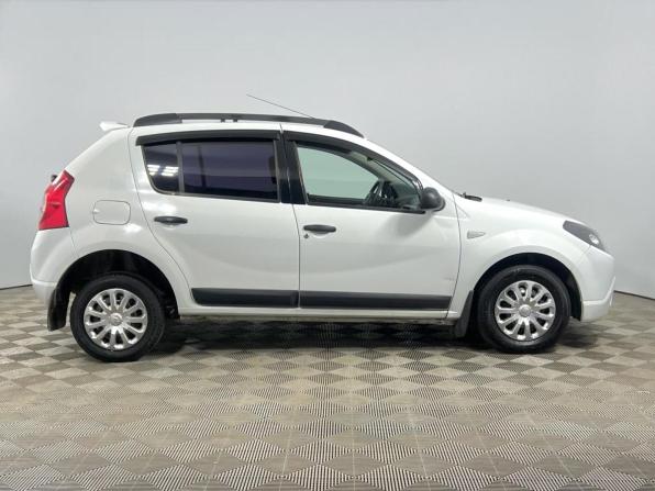 Renault Sandero I с пробегом 2013 года, цена 699 900 рублей, 141255 км, хэтчбек, Автокод Объявления