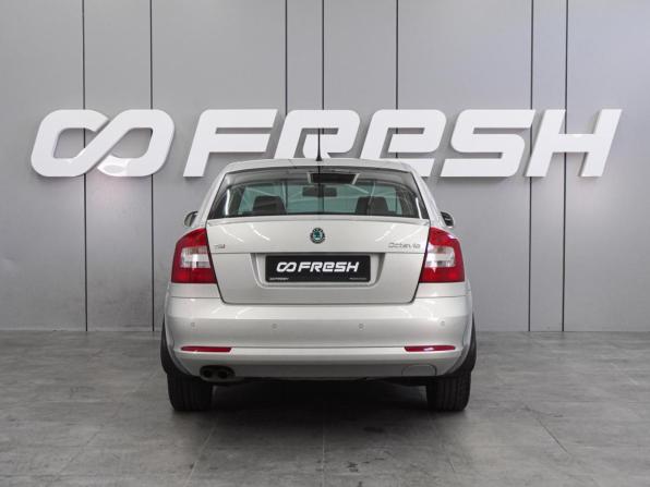 Skoda Octavia II (A5) Рестайлинг с пробегом 2012 года, цена 1 166 000 рублей, 156973 км, лифтбек, Автокод Объявления