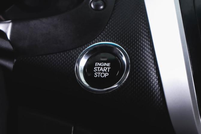 Hyundai Solaris I с пробегом 2013 года, цена 639 000 рублей, 210716 км, седан, Автокод Объявления