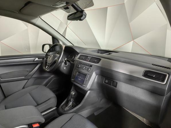 Volkswagen Caddy IV с пробегом 2018 года, цена 1 659 000 рублей, 264115 км, компактвэн, Автокод Объявления