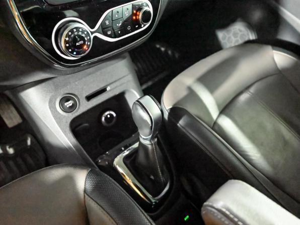 Renault Kaptur I с пробегом 2017 года, цена 1 470 000 рублей, 190709 км, внедорожник, Автокод Объявления
