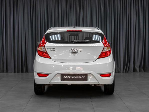 Hyundai Solaris I с пробегом 2012 года, цена 699 000 рублей, 164116 км, хэтчбек, Автокод Объявления