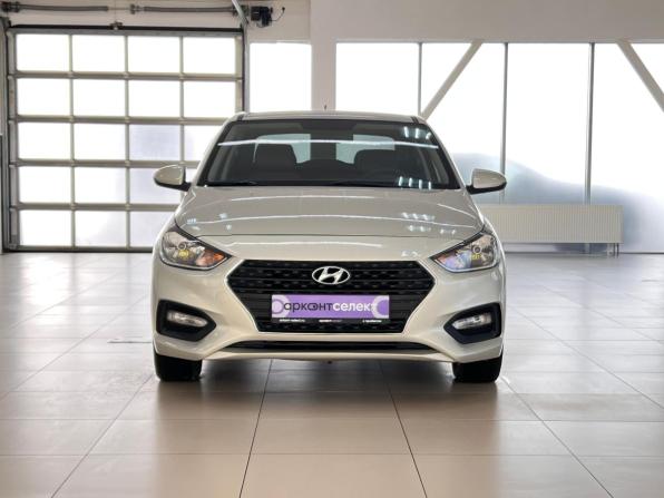 Hyundai Solaris II с пробегом 2019 года, цена 1 440 000 рублей, 106148 км, седан, Автокод Объявления