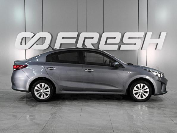 Kia Rio IV Рестайлинг с пробегом 2020 года, цена 1 669 000 рублей, 59583 км, седан, Автокод Объявления