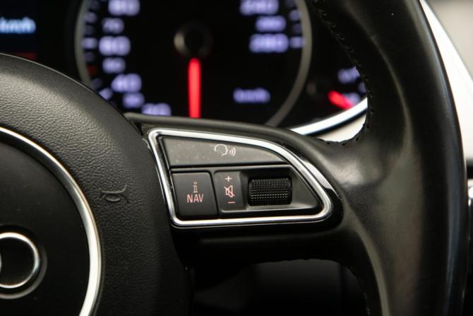 Audi A4 IV (B8) Рестайлинг с пробегом 2013 года, цена 1 675 000 рублей, 212330 км, седан, Автокод Объявления