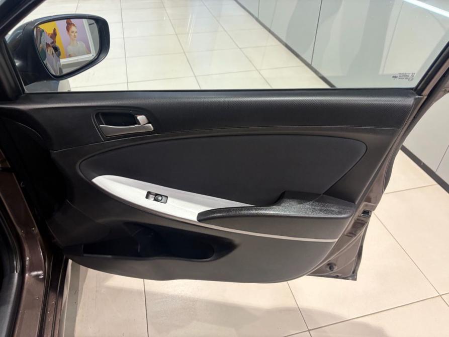 Hyundai Solaris I Рестайлинг Екатеринбург  - изображение 15