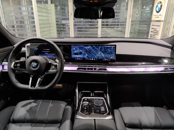 BMW 7 серии VII (G70) с пробегом 2025 года, цена 17 900 000 рублей, 20 км, седан, Автокод Объявления