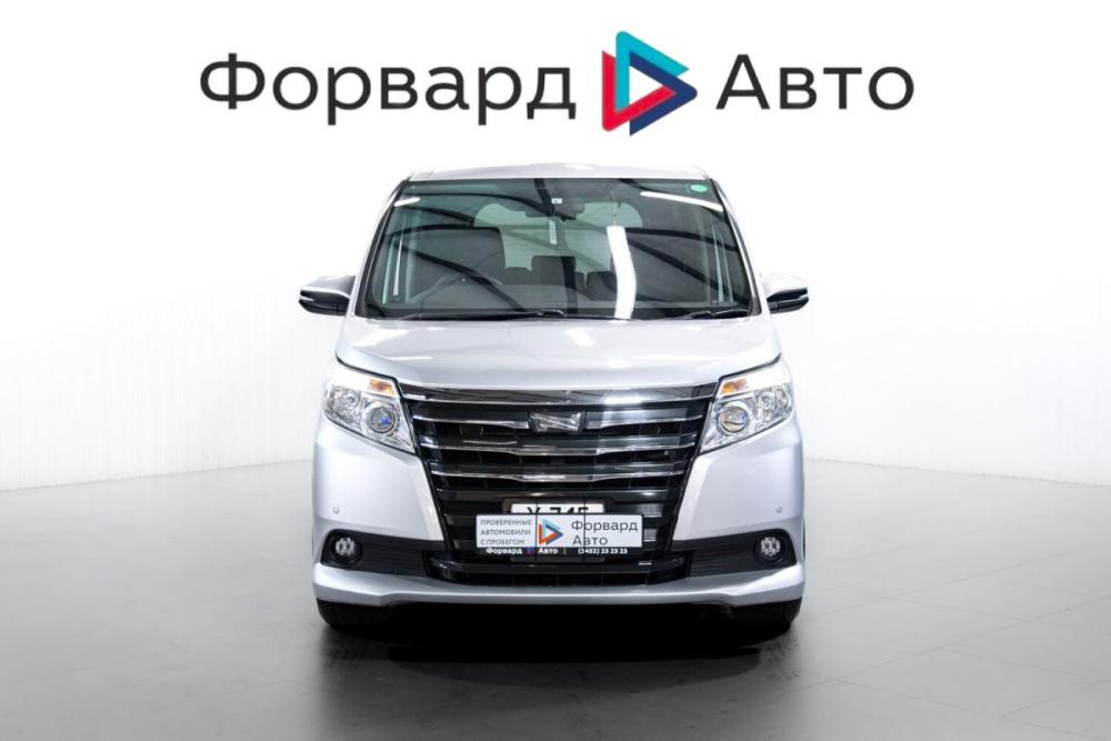 Toyota Noah III (R80) Тюмень  - изображение 2