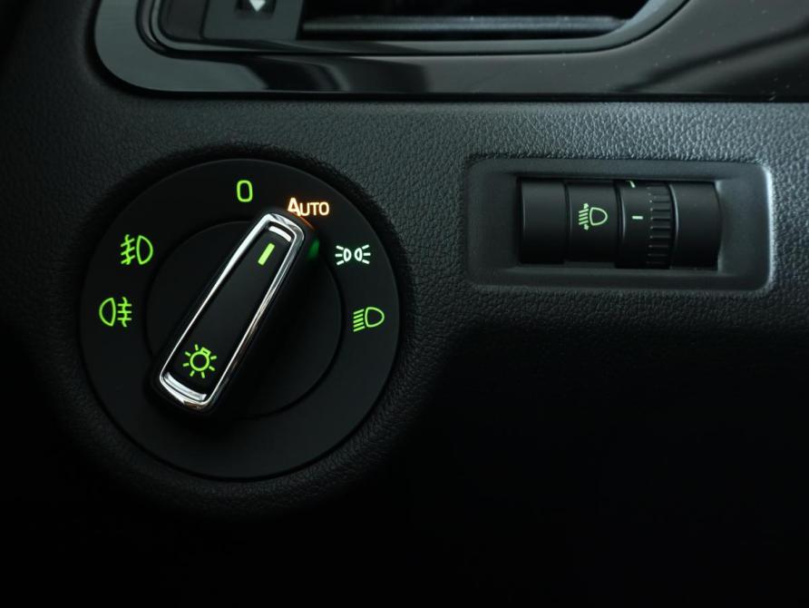 Skoda Rapid I Рестайлинг Москва  - изображение 17