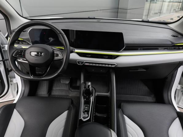 Geely Coolray I Рестайлинг с пробегом 2023 года, цена 2 198 000 рублей, 14294 км, внедорожник, Автокод Объявления