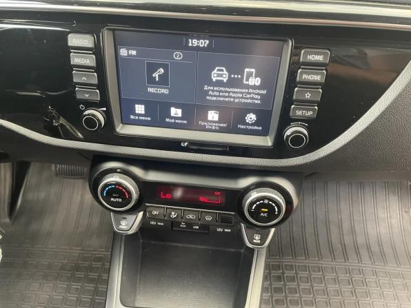Kia Rio IV с пробегом 2018 года, цена 1 380 000 рублей, 97828 км, седан, Автокод Объявления