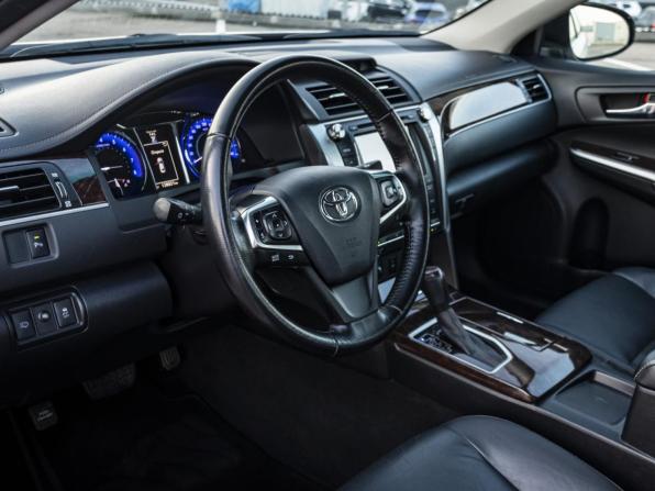 Toyota Camry VII (XV50) Рестайлинг с пробегом 2016 года, цена 2 399 000 рублей, 127805 км, седан, Автокод Объявления